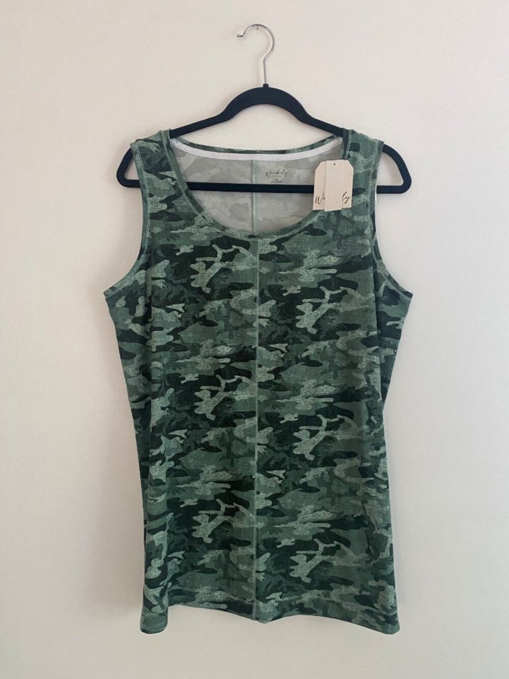 NWT Teal Camo Sleeveless Tank Top With Side Slits By Wonderly Studio Size XL